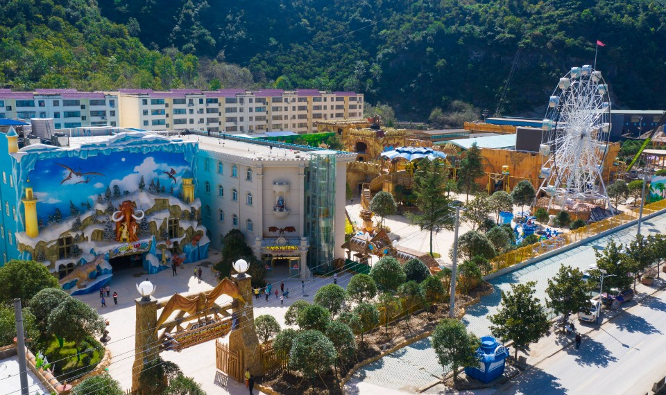 陜西商洛侏羅紀恐龍世界